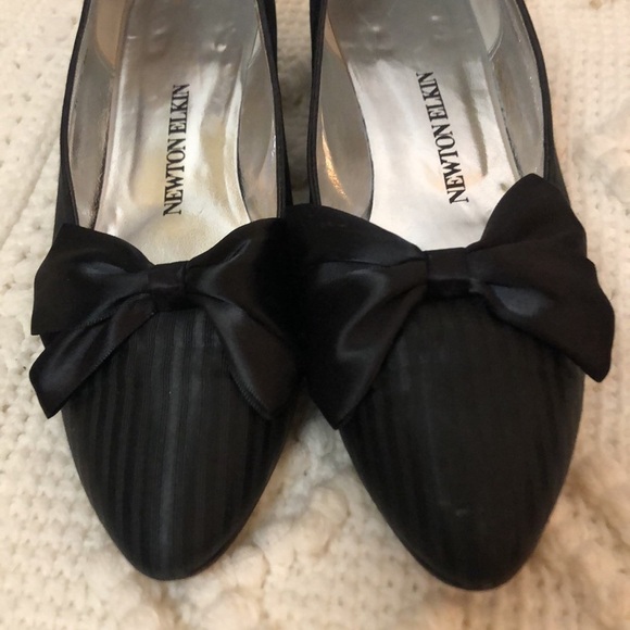Vintage Newton Elkin Bow Detail Almond Toe Short Heel Shoe - Picture 9 of 11